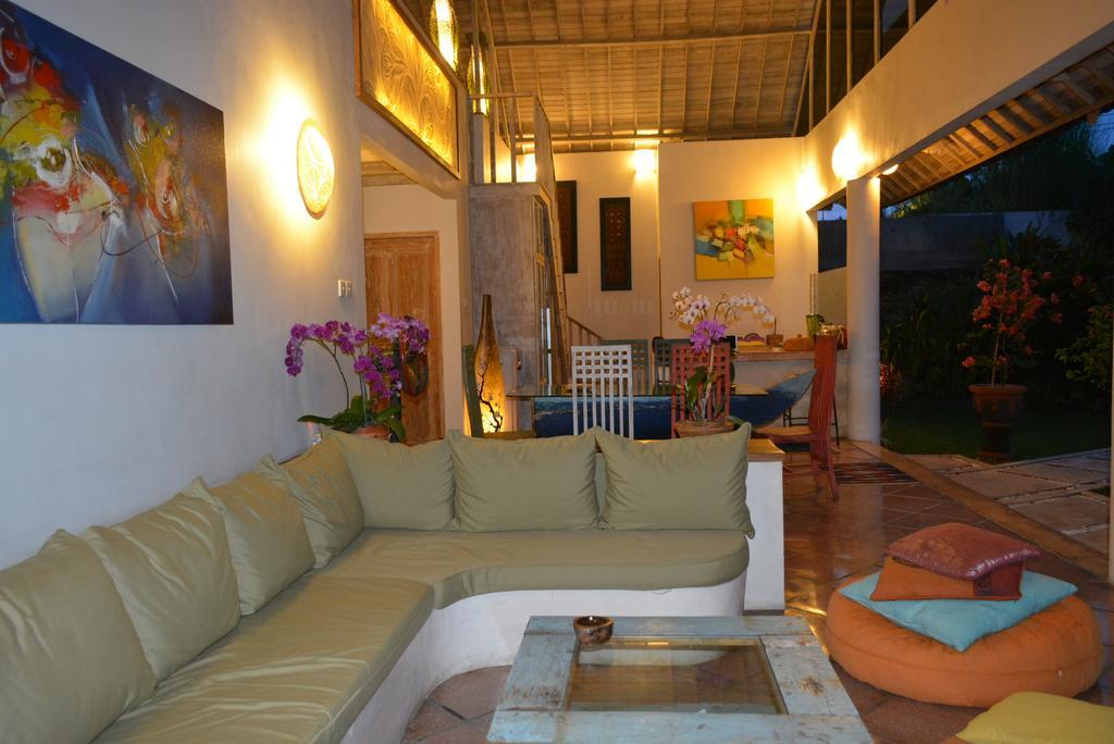 Villa Raquel เซมินยัค ภายนอก รูปภาพ