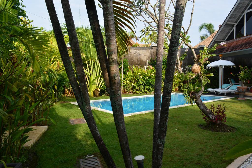 Villa Raquel เซมินยัค ภายนอก รูปภาพ